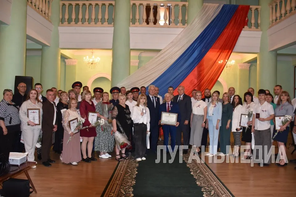 Луганьмедіа. День Росії у Сорокиному