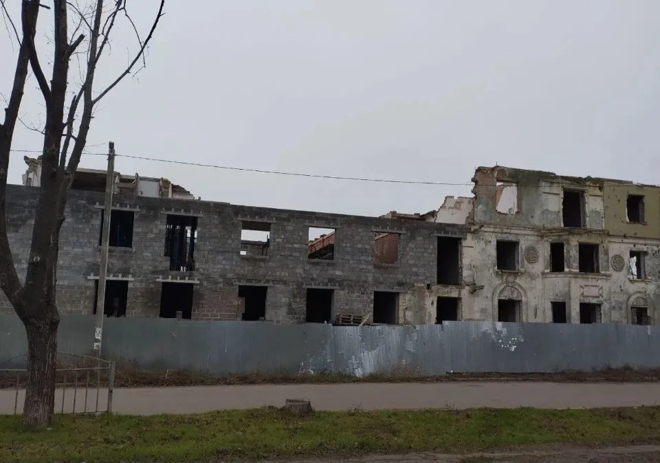 вул. Володимирська,14 у Маріуполі