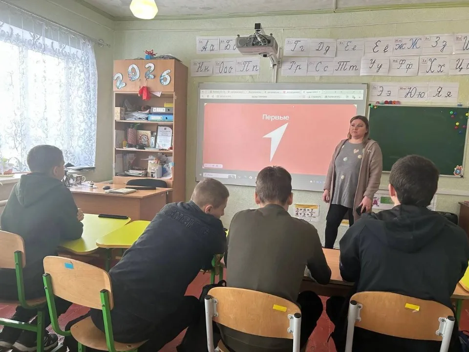 Що публікує адміністрація школи в окупації
