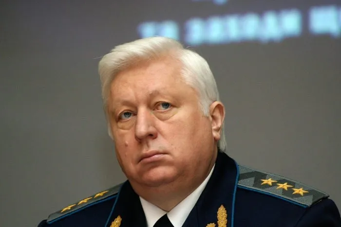 Зрадник Віктор Пшонка