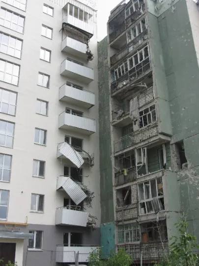 Під час демонтажу будинку по шосе Будівельників, 21 обвалилася плита