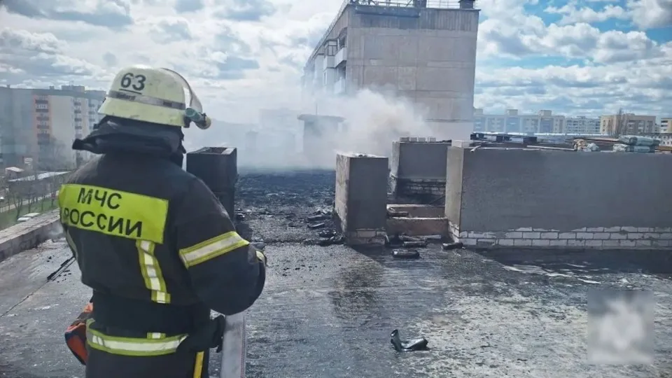 На даху будинку по вулиці Курчатова, 16, під час ремонту вибухнув газовий балон