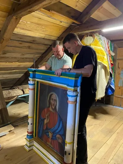під іконою XIX століття виявили два давніші образи