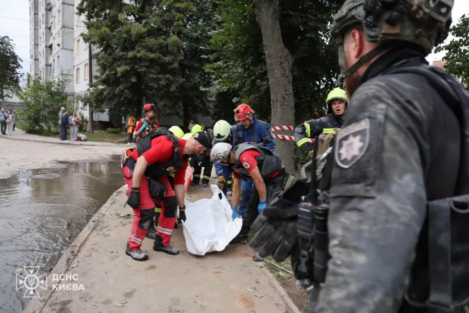 Наслідки обстрілу Києва