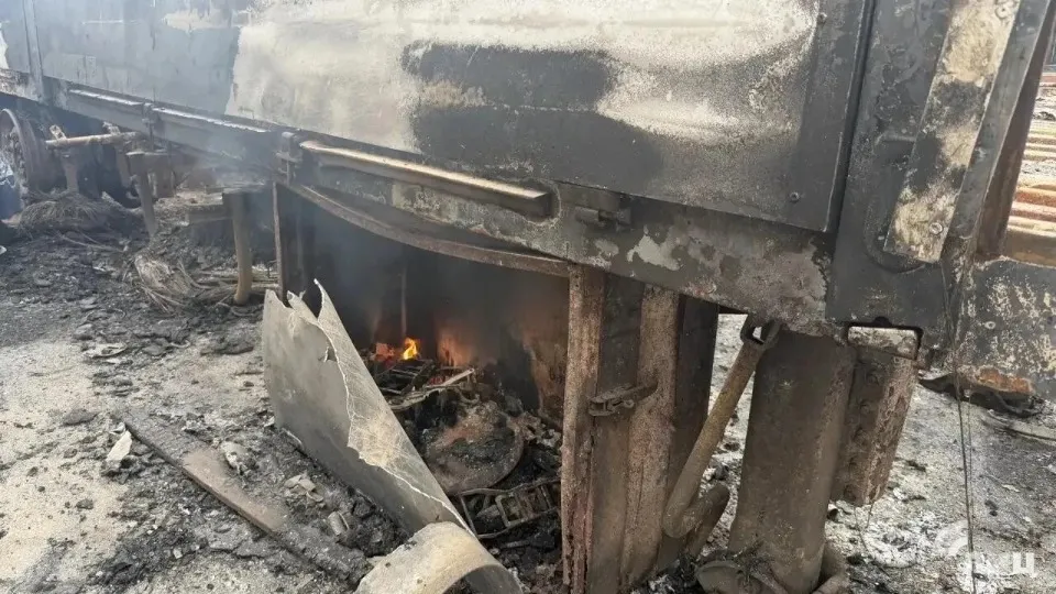 удар по вантажівках в окупованому луганську
