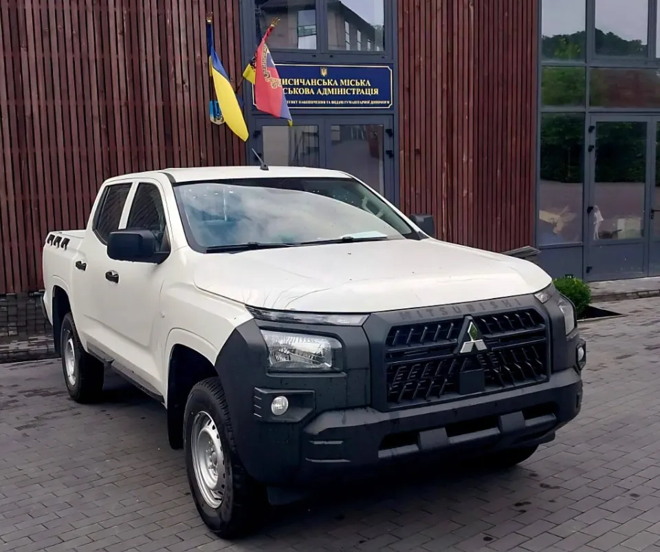 Луганщина отримала автівки від Німеччини