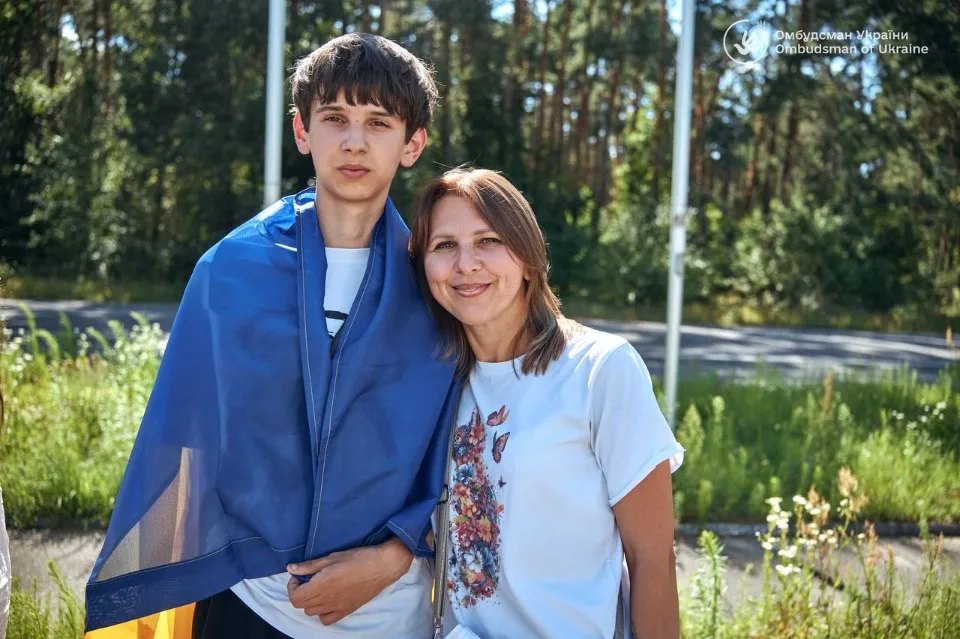 Врятовані діти з окупації
