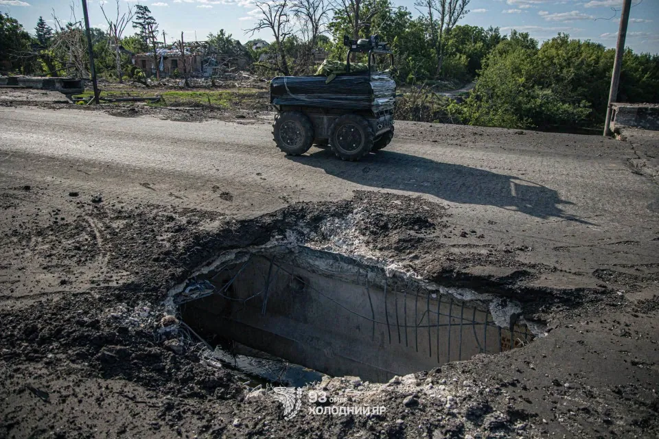 Фото: 93 ОМБр