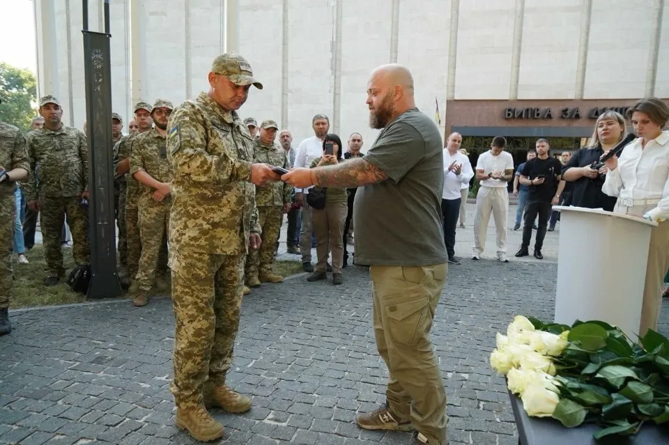 харченко відзначив луганчан нагородами