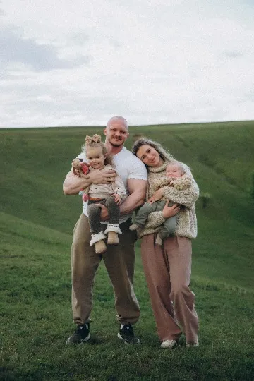 Родина куми Марії, з якою вони познайомилися десять років тому на фотосесії