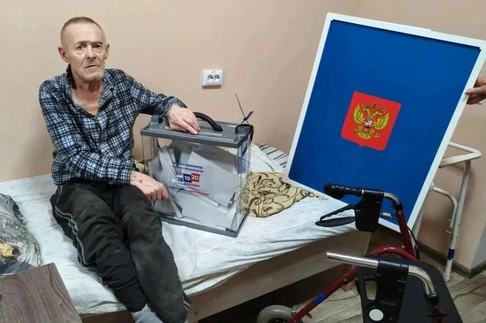 Окупаційні джерела. Голосування у медичних закладах