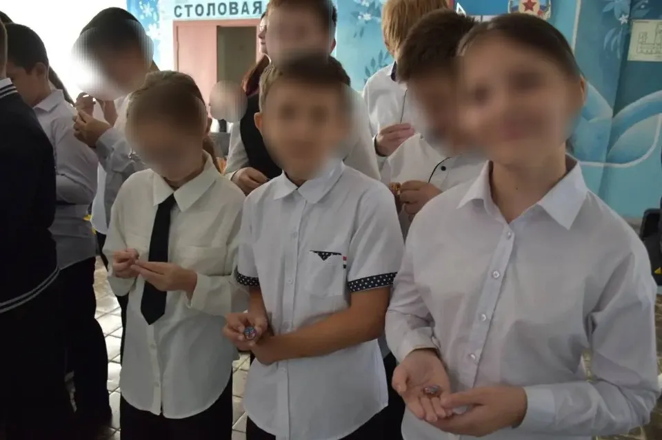 Окупаційні джерела. Урочиста “посвята” в “Орлята-вереснята” та “Піонери”